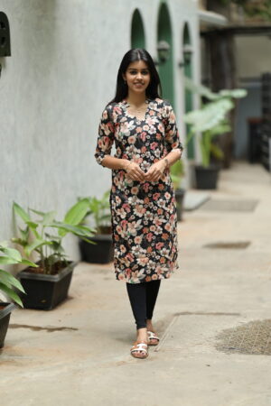 "Black cotton kurti with floral prints – Aayizhai Fashions"