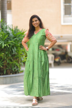 Green cotton maternity maxi dress with floral puff sleeves – Aayizhai Fashions